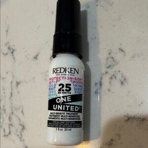 $5/$25 Beauty Bundle
Redken One United Multi-Benefit Hair Treatment